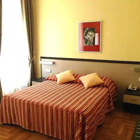 1 Hotell