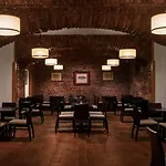 1 Hotel 4*