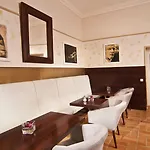1 Prag