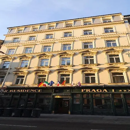 1 Hotell 4*