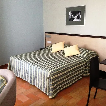 1 Hotell 4*