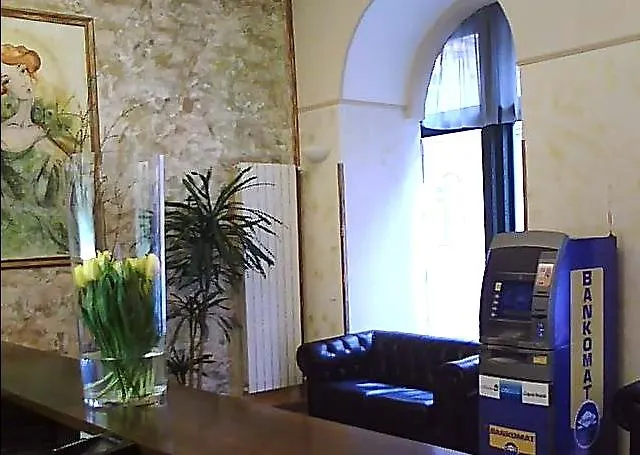 1 Otel 4*