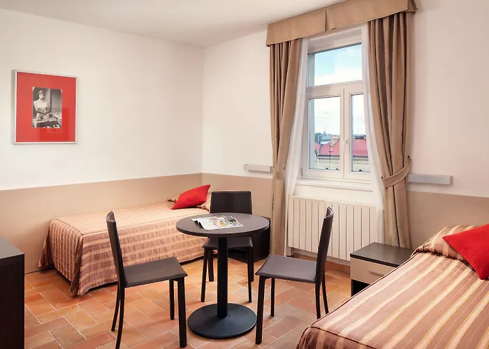 Otel 1