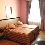 1 Hotel 4*