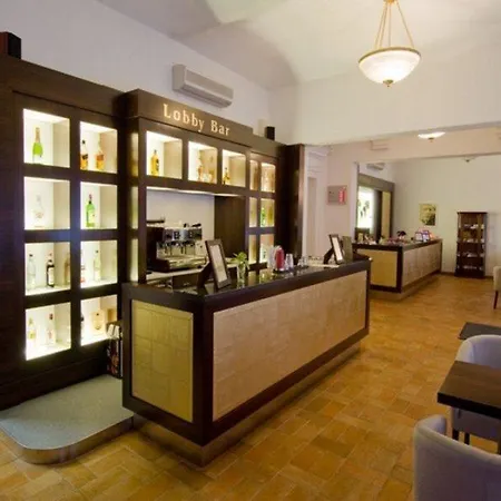 布拉格1号酒店 酒店 4*