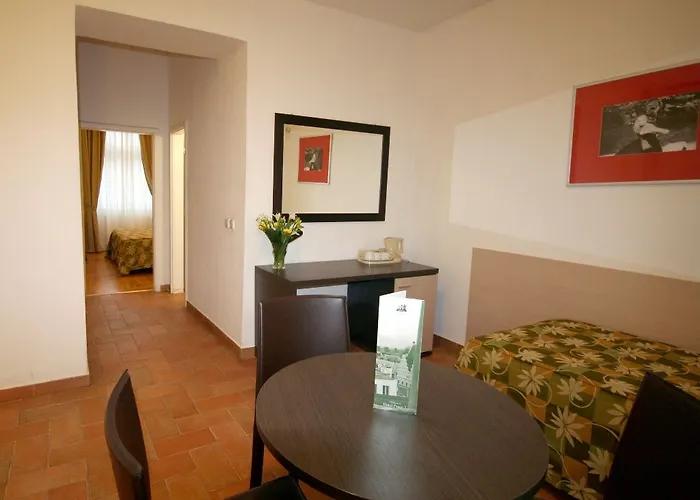 1 Hotel 4*